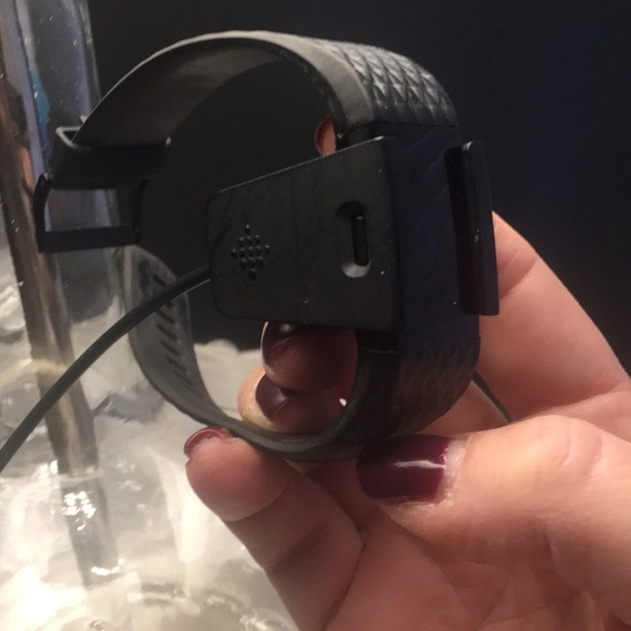 Fit bit - Picture 2 of 2